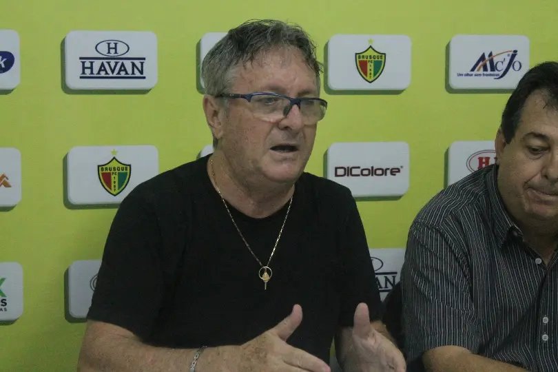 Presidente diz que ideia é manter jogo contra o Corinthians em Brusque