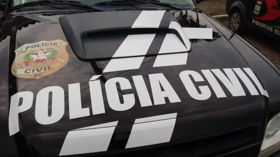 Corpo &eacute; encontrado submerso em um arrozal