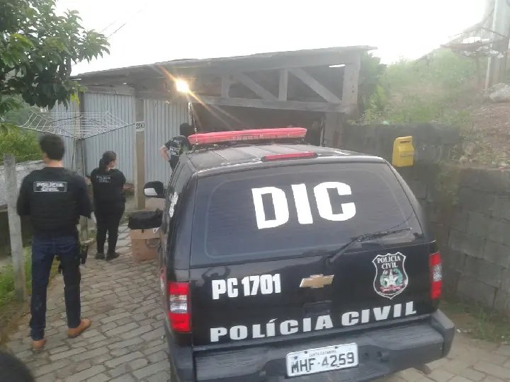 Operação da DIC leva suspeito de assalto para DP