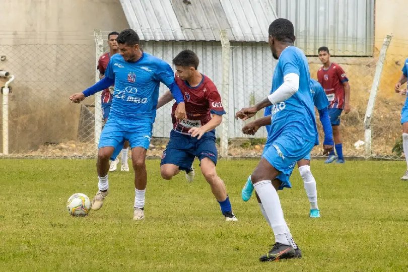 Em prepara&ccedil;&atilde;o para a S&eacute;rie B, Carlos Renaux vence jogo-treino