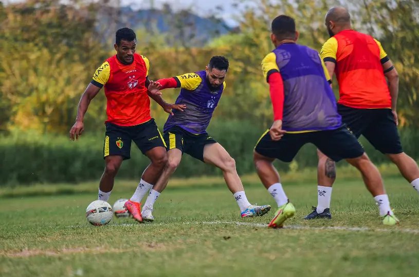 Brusque se reapresenta de olho no Londrina