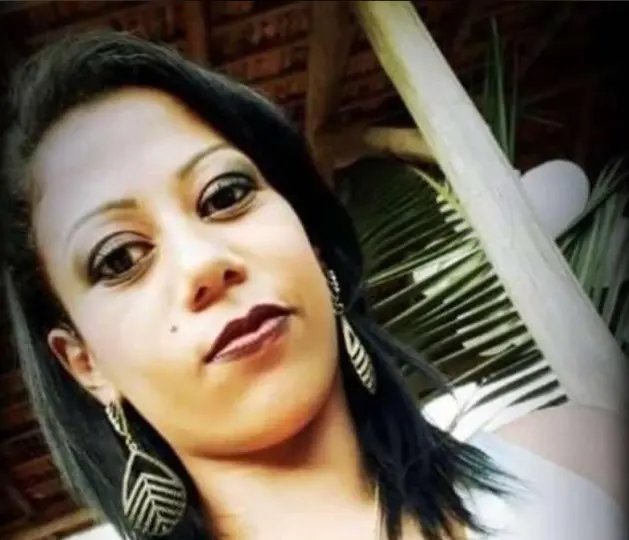  Mulher &eacute; esfaqueada pelo companheiro