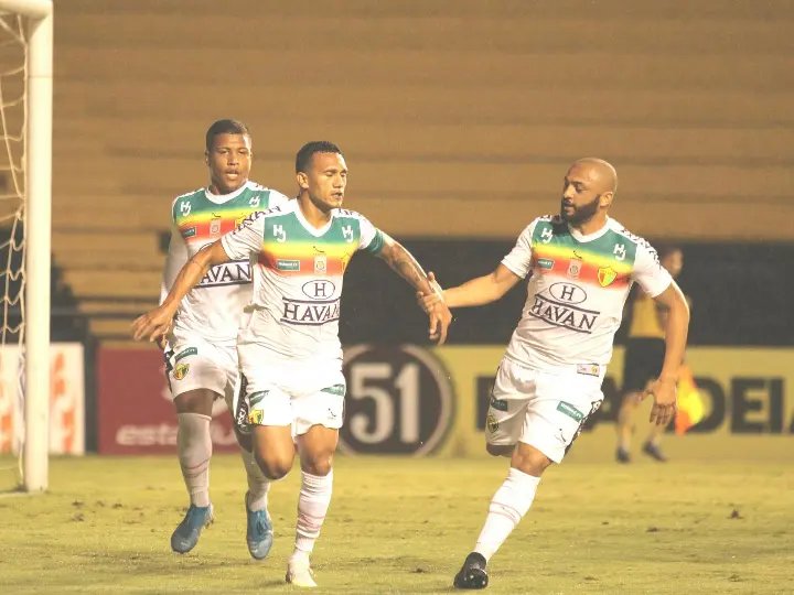 Brusque arranca empate e garante vaga na pr&oacute;xima fase da S&eacute;rie C