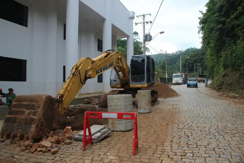Secretaria de Obras intensifica reparos de tubulação após as chuvas