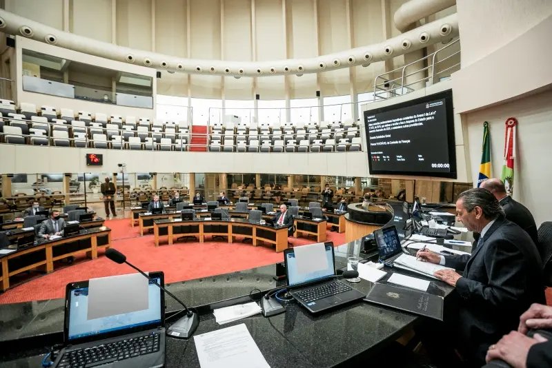 Projeto de Lei autoriza o retorno das aulas presenciais