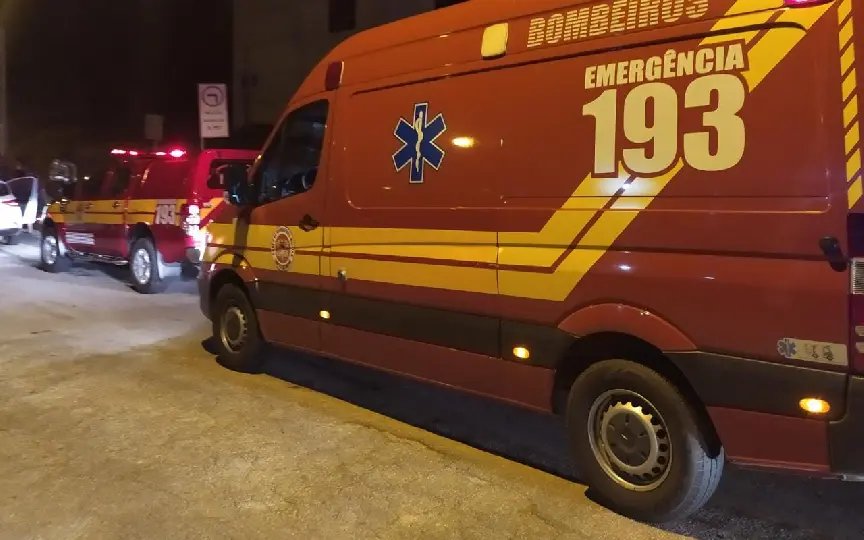 Colis&atilde;o na rua Beira Rio termina com duas vitimas no hospital