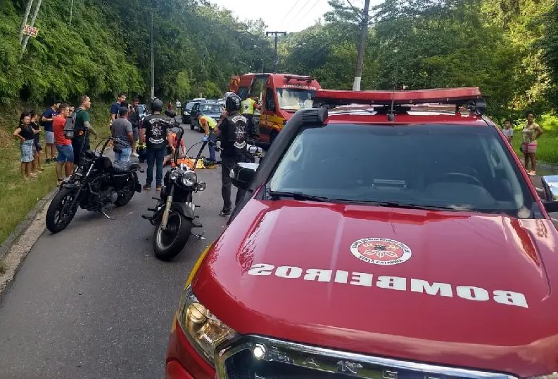 Acidente na rua Florianópolis deixa uma pessoa ferida