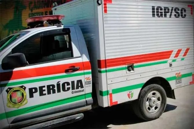 Homem &eacute; encontrado morto no litoral