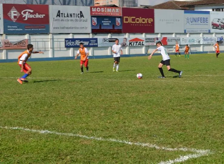  Moleque Bom de Bola 2022 abre inscri&ccedil;&otilde;es para fase municipal