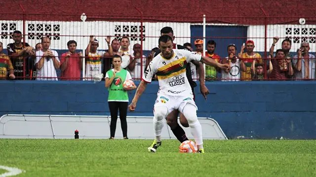 Mineiro fora dos gramados por 9 meses