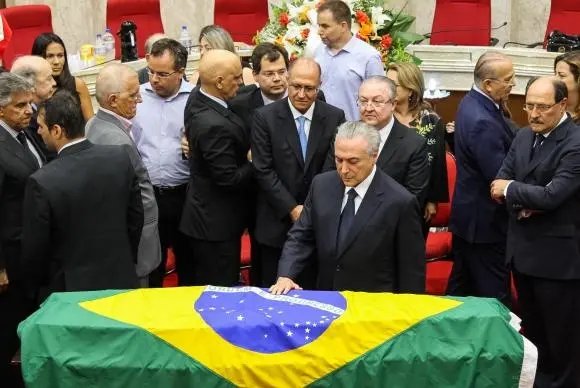 Temer vai aguardar nome de relator da Lava Jato para indicar substituto de Teori