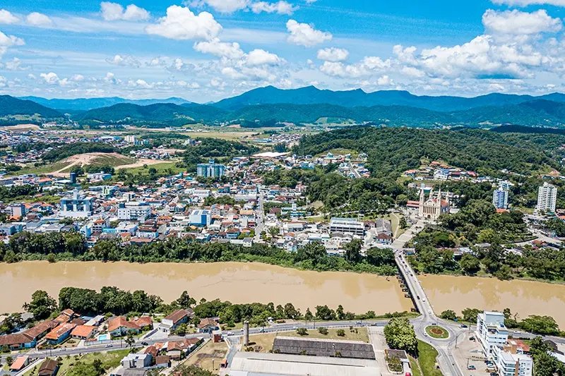 Gaspar est&aacute; entre as 20 cidades catarinenses com mais aberturas de empresas