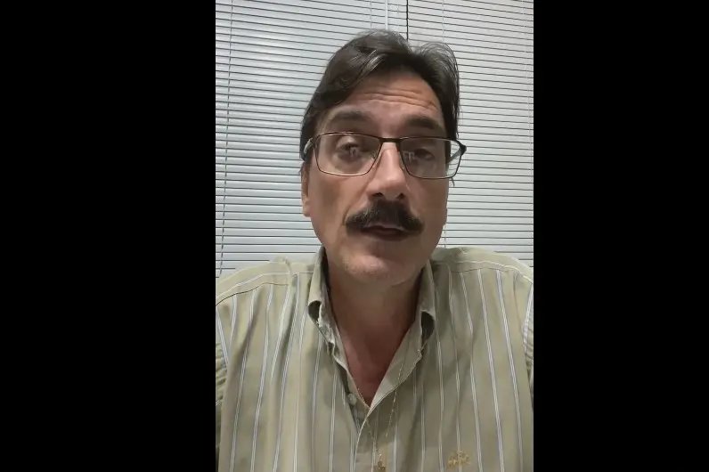 Secret&aacute;rio faz apelo para que pessoas contaminadas cumpram o isolamento