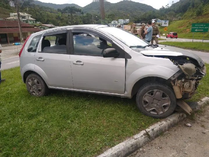 Acidente entre Brusque e Nova Trento deixa um ferido