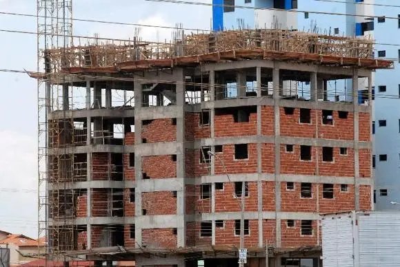 Construção civil fecha 2016 com inflação de 6,64%, diz IBGE