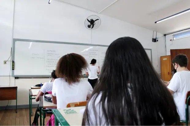 Edital do programa Bolsa Estudantes da rede estadual &eacute; publicado