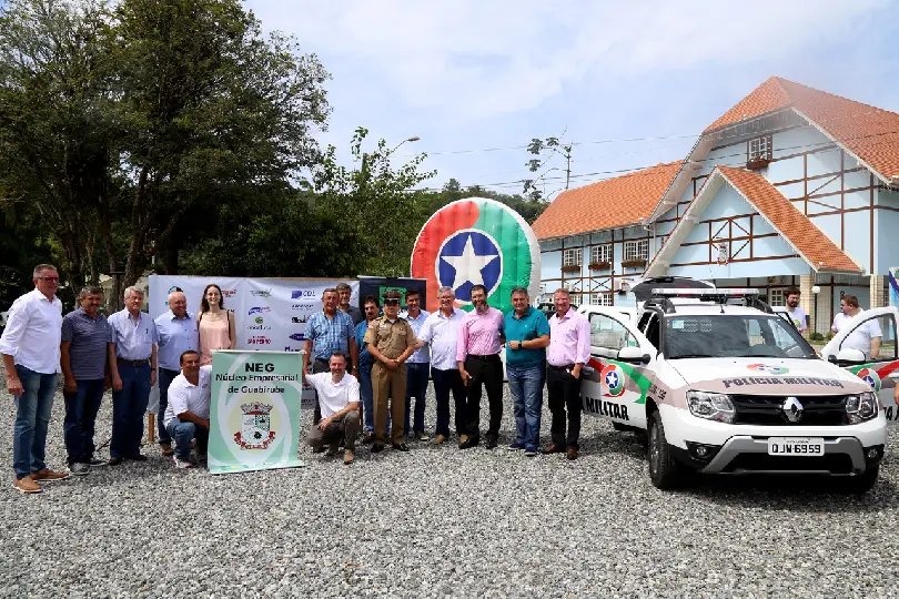  Polícia Militar de Guabiruba recebe duas novas viaturas