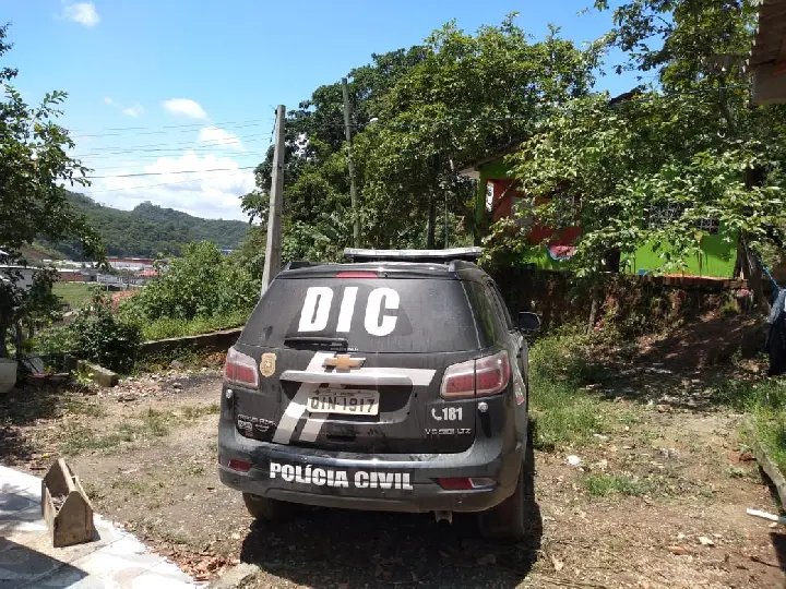 Opera&ccedil;&atilde;o Policial prende irm&atilde;os no Bateas