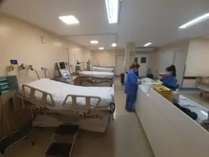 Deputados solicitam ao governo mais leitos de UTI para enfrentar a pandemia