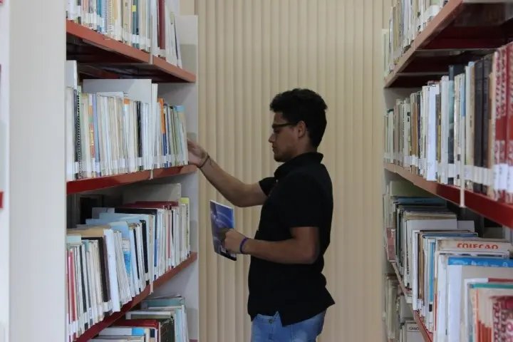 Biblioteca realiza sessão de cinema para crianças na próxima semana