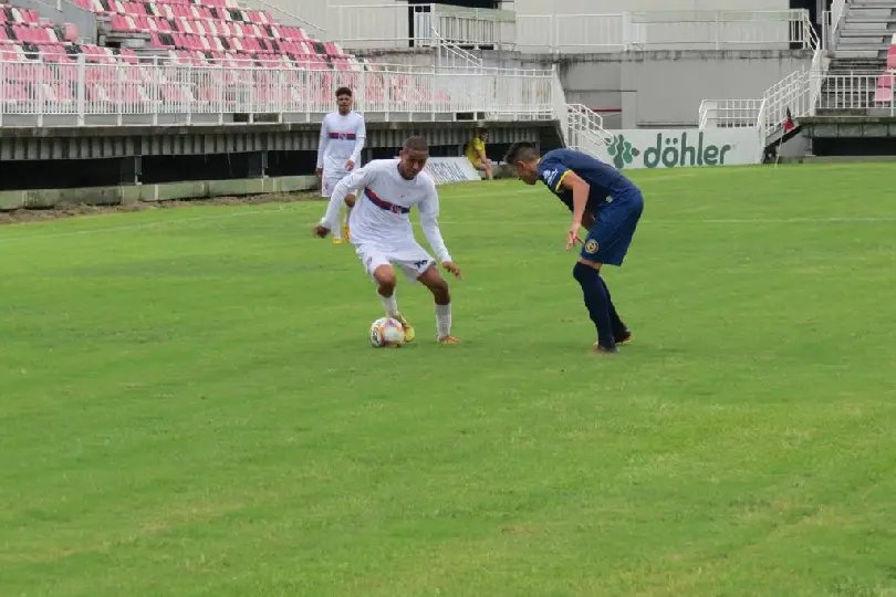 De virada, o Sub-20 do Carlos Renaux vence o Na&ccedil;&atilde;o Esportes
