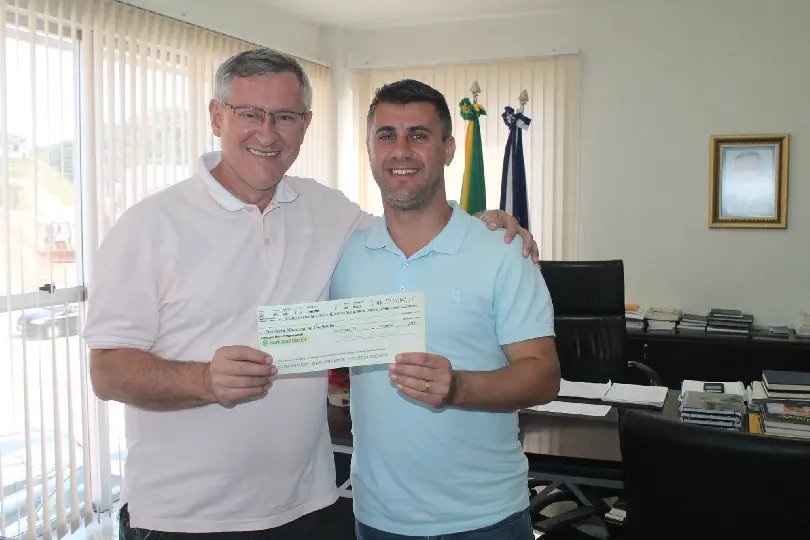 Câmara devolve recursos financeiros para a Prefeitura