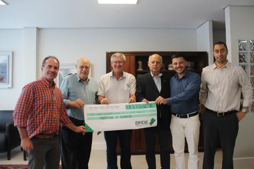Guabiruba assina contrato de R$ 6 milhões com o BRDE