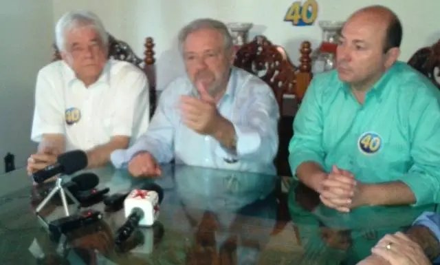 Prefeito oficializa nomes do primeiro escalão