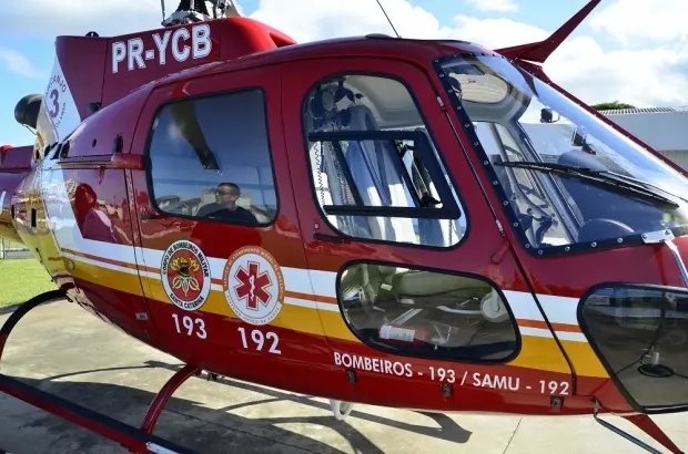 M&atilde;e e beb&ecirc; morrem ap&oacute;s gr&aacute;vida levar choque