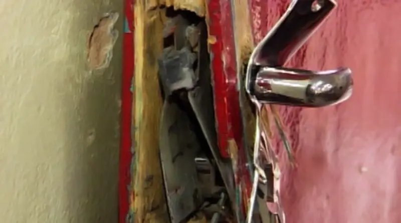 R$ 5 mil em joias são levados de casa no Santa Luzia
