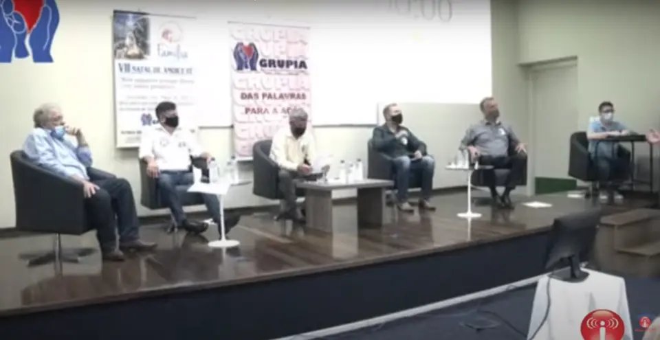 Assista novamente: Grupia realiza debate com os candidatos a prefeito de Brusque