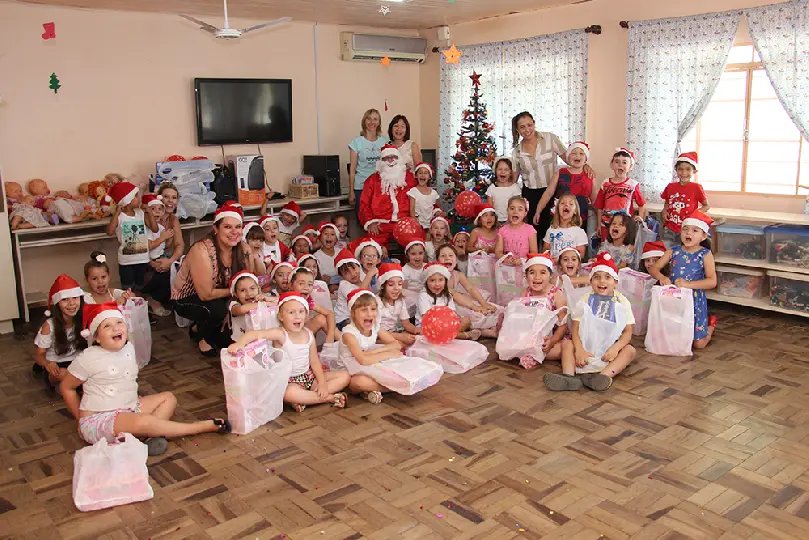 Natal Solidário da OAB Brusque contempla 50 crianças do CEI Tia Lisa