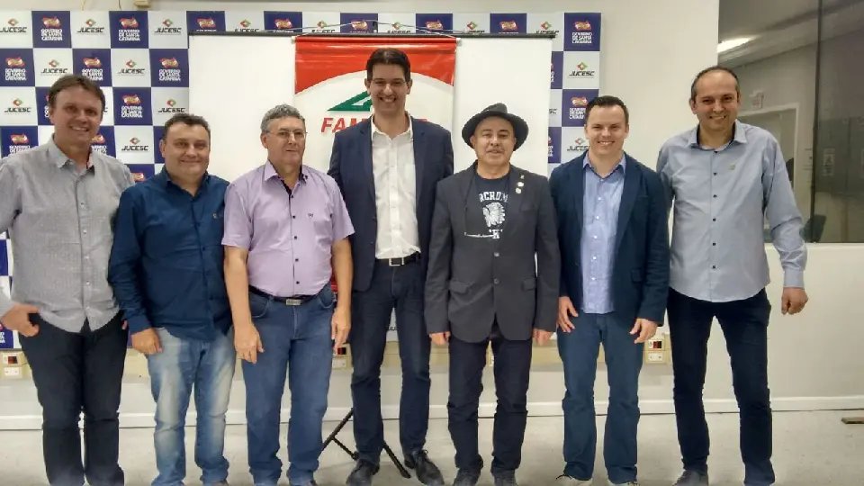 Diretores da Ampe Brusque integram executiva da Fampesc