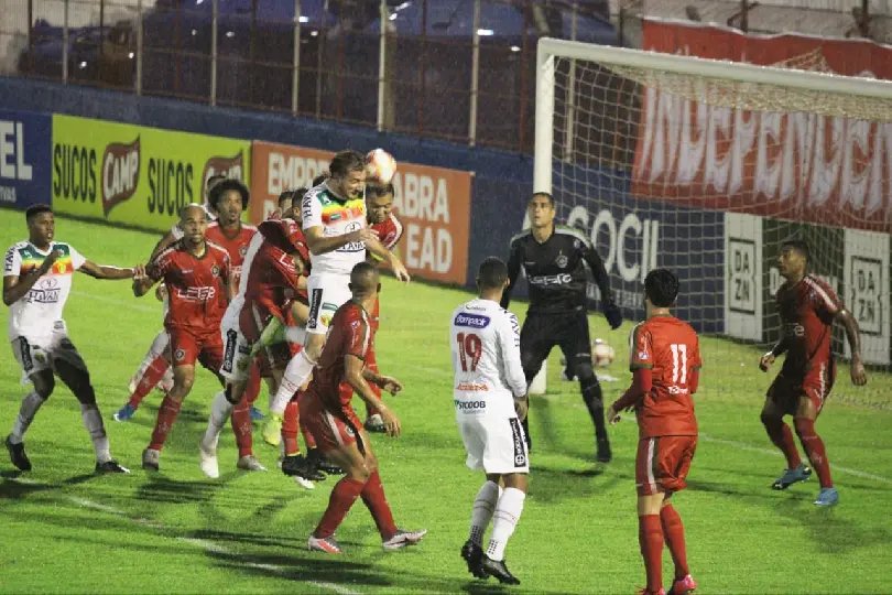 Brusque FC perdia por dois gols e busca empate nos acr&eacute;scimos 