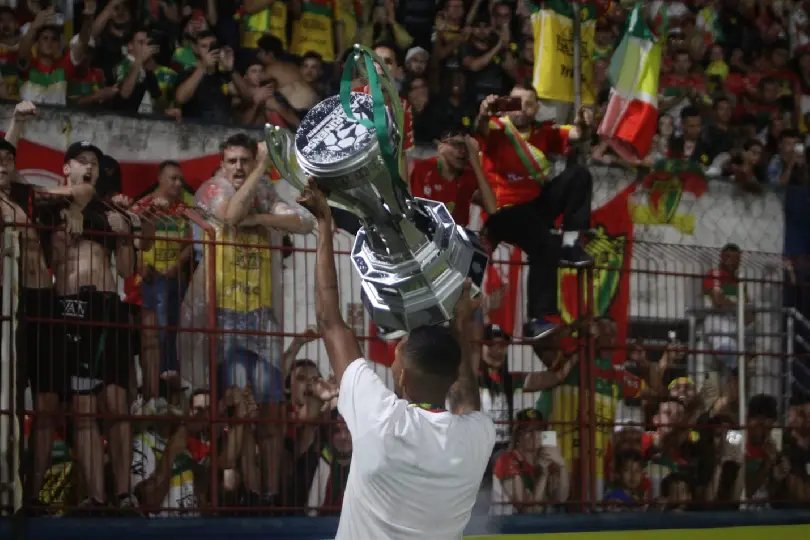Brusque pressiona, fica no empate e &eacute; campe&atilde;o  do Campeonato Catarinense 2022