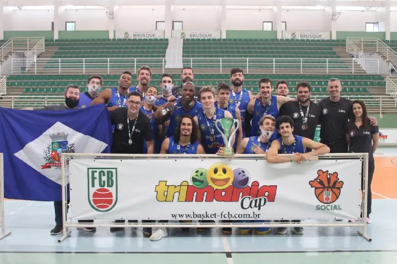 Blackstar Joinville e Basquete Feminino Blumenau s&atilde;o os campe&otilde;es do Estadual de Basquete Adulto disputado em Brusque