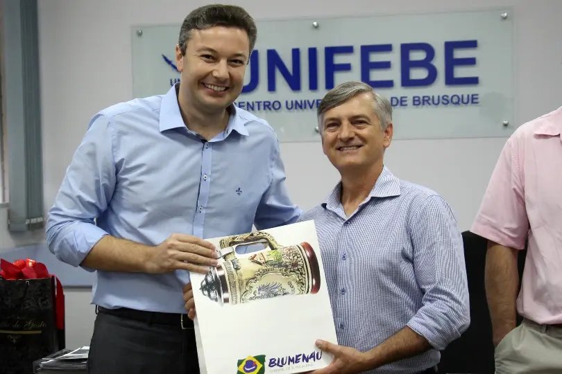 Prefeito de Blumenau palestrou na UNIFEBE