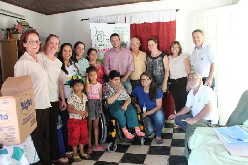 “Eu ajudo na lata” entrega a 5ª cadeira de rodas adaptada