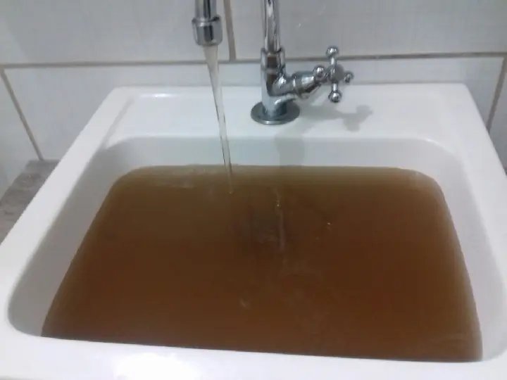 Moradores de Botuverá questionam coloração de água