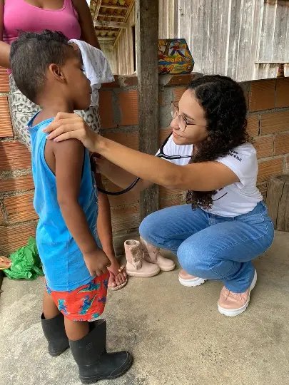 Acad&ecirc;micas de Medicina da Unifebe arrecadam produtos para ajudar fam&iacute;lia venezuelana