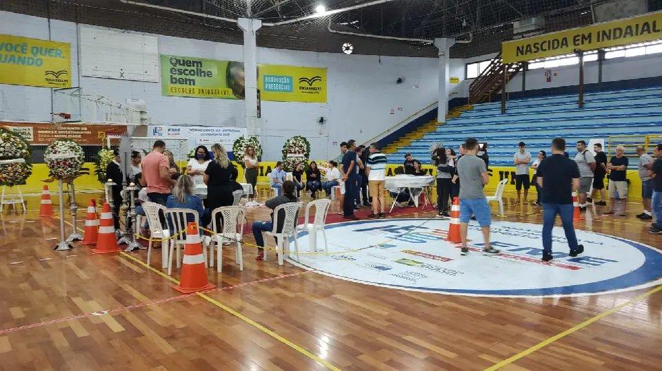  Soldados s&atilde;o velados em Gin&aacute;sio de Esportes