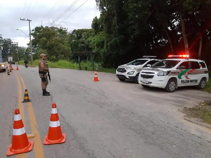 (&Aacute;UDIO) Toler&acirc;ncia Zero: PM de Brusque intensifica fiscaliza&ccedil;&otilde;es