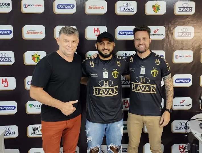 Brusque FC renova com o volante Rodolfo Potiguar