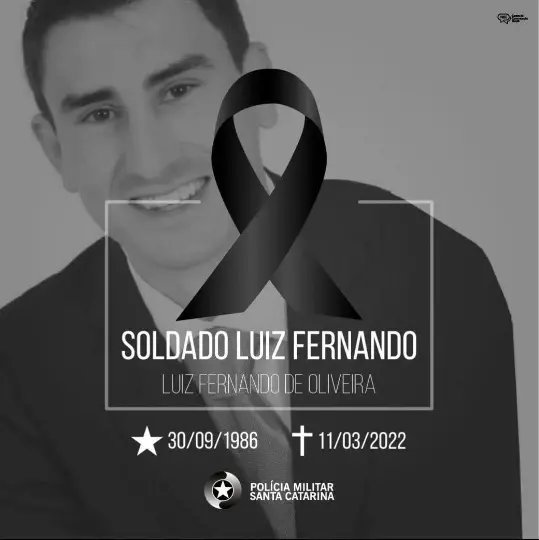 V&Iacute;DEO: Policiais prestam homenagem ao soldado morto em servi&ccedil;o 