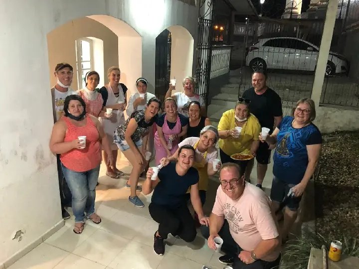Evento em prol do Santu&aacute;rio vendeu mais de sete mil cachorros-quentes
