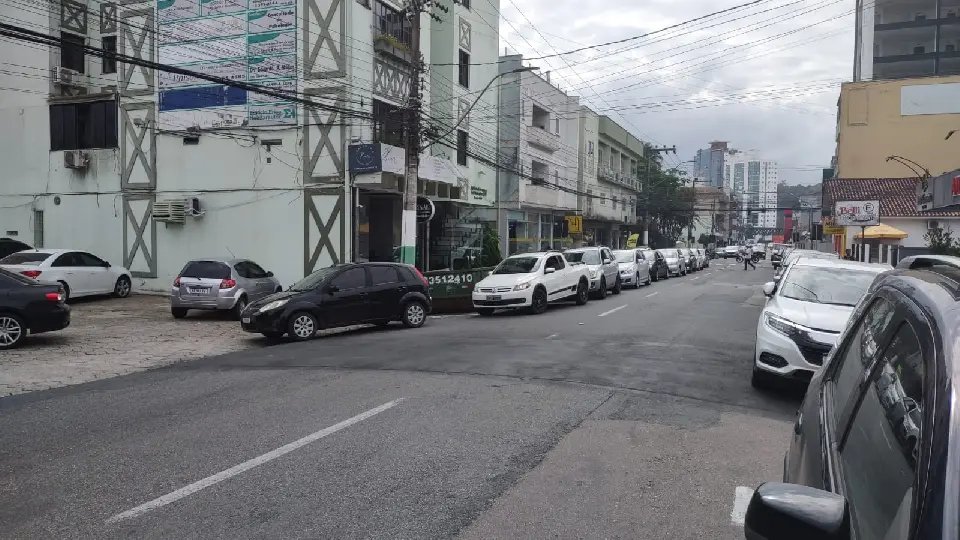 Aumento no pre&ccedil;o de combust&iacute;vel gera filas em postos