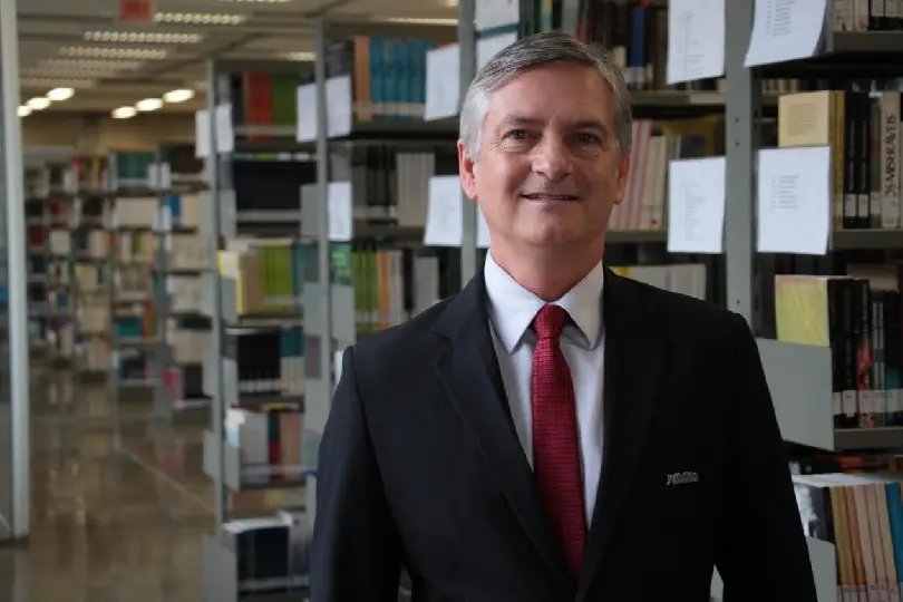 Reitor da UNIFEBE recebe prêmio Gilles Boulet de gestão e liderança universitária