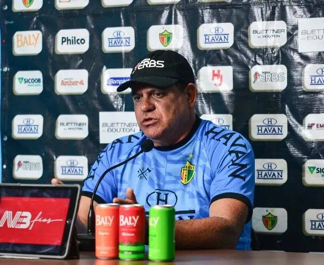 (V&iacute;deo) Waguinho Dias fala da prepara&ccedil;&atilde;o do Brusque F.C para o confronto contra o Ava&iacute;, pelo Catarinense