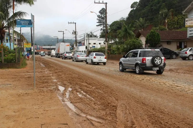 Defesa Civil registra 13 ocorrências devido à chuva