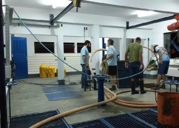 Servidores do Samae Brusque fazem segunda varredura na Captação Guarani